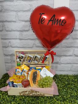 CESTA DE CAF� DA MANH� TUDO CONTINUA LINDO COM FOTOS E BAL�O METALIZADO