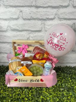 CESTA DE CAF� DE DIA DOS AV�S CALIFORNIA COM BAL�O