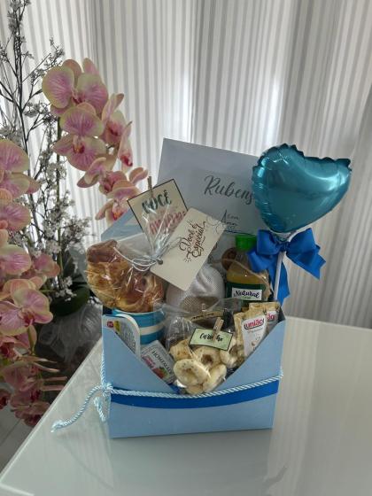 CESTA DE CAF� DA MANH� VOC� � ESPECIAL AZUL