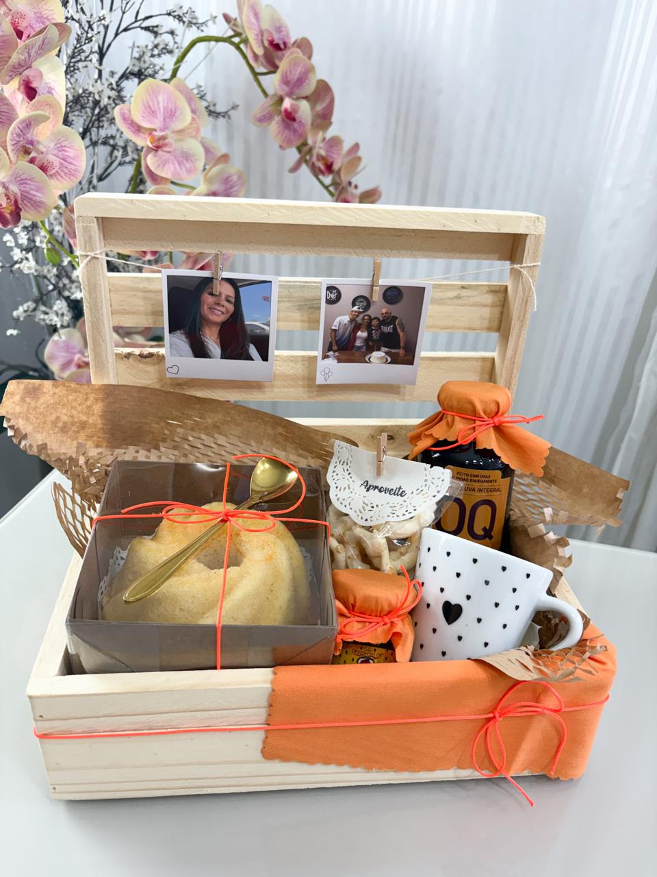 CESTA COM BOLO FORMOSURA